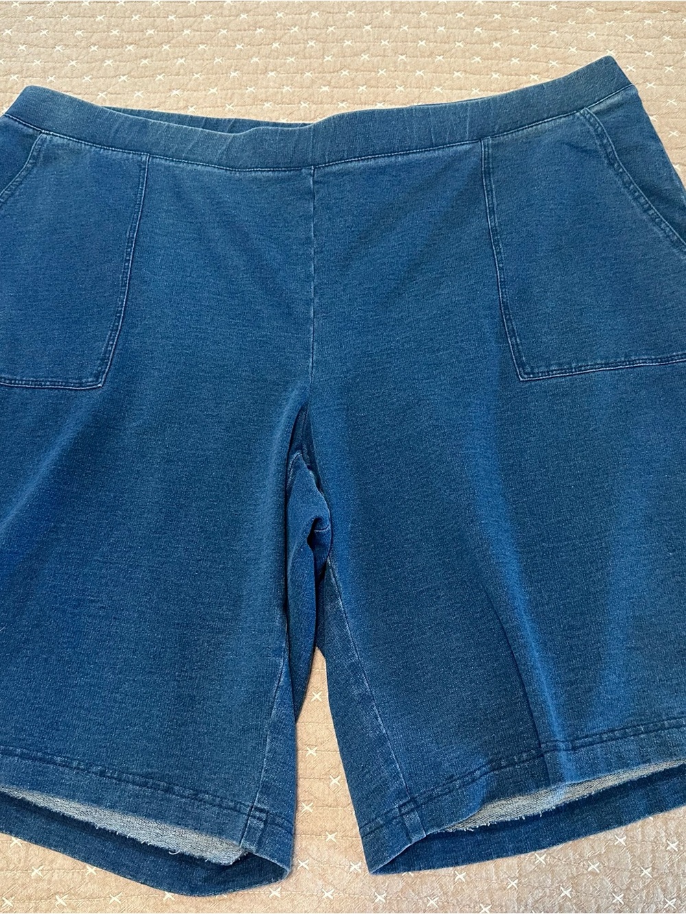 J. Jill Indigo Blue Pull-On Bermuda Shorts